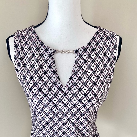 White House Black Market Horse-bit-Detail Geo-Print Tank Size S - Picture 7 of 9